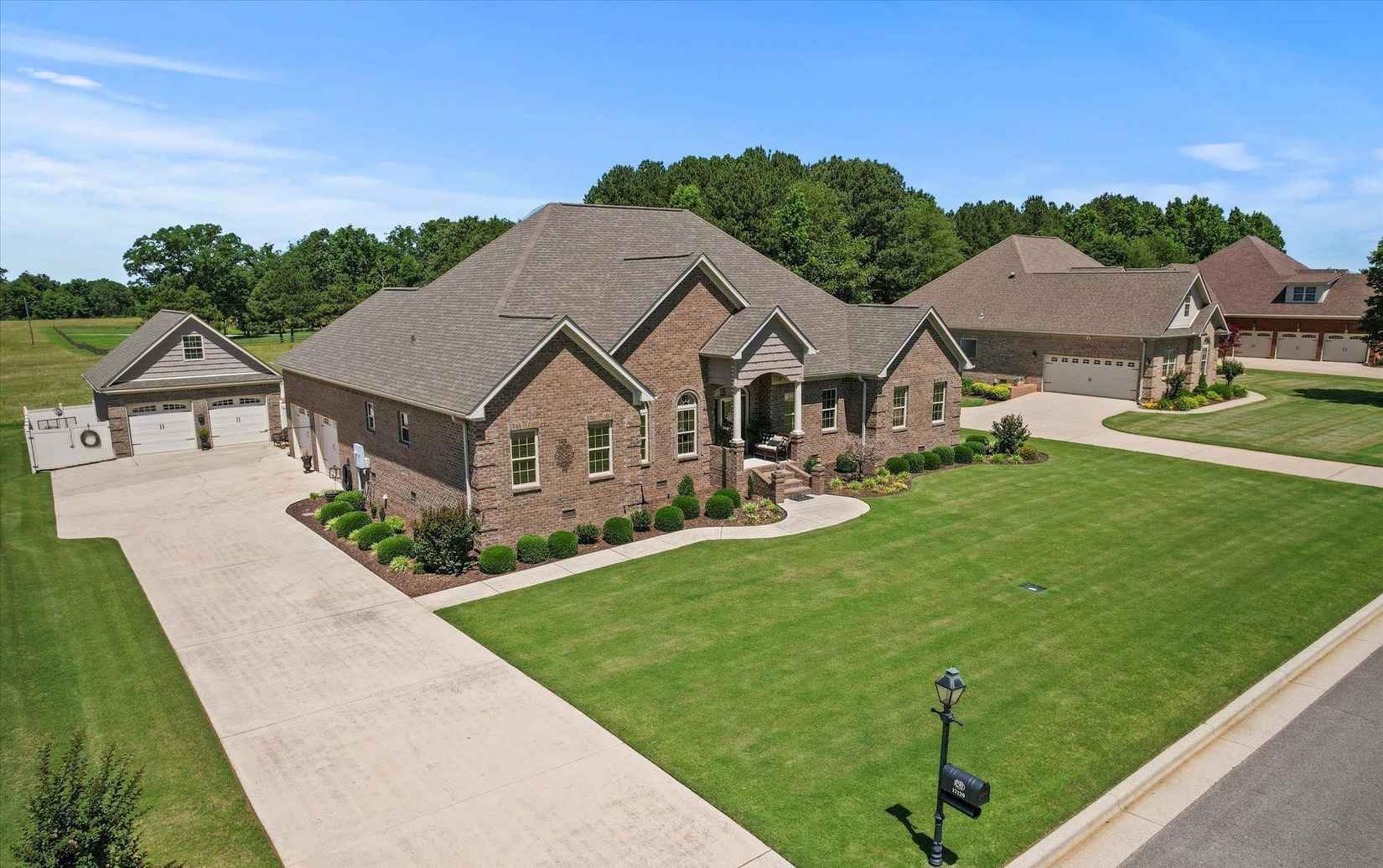 17129 Leatherwood Dr  