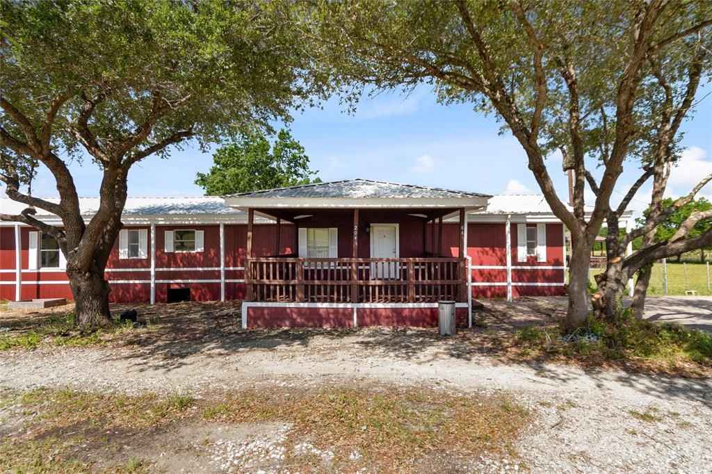204 County Rd 2745  