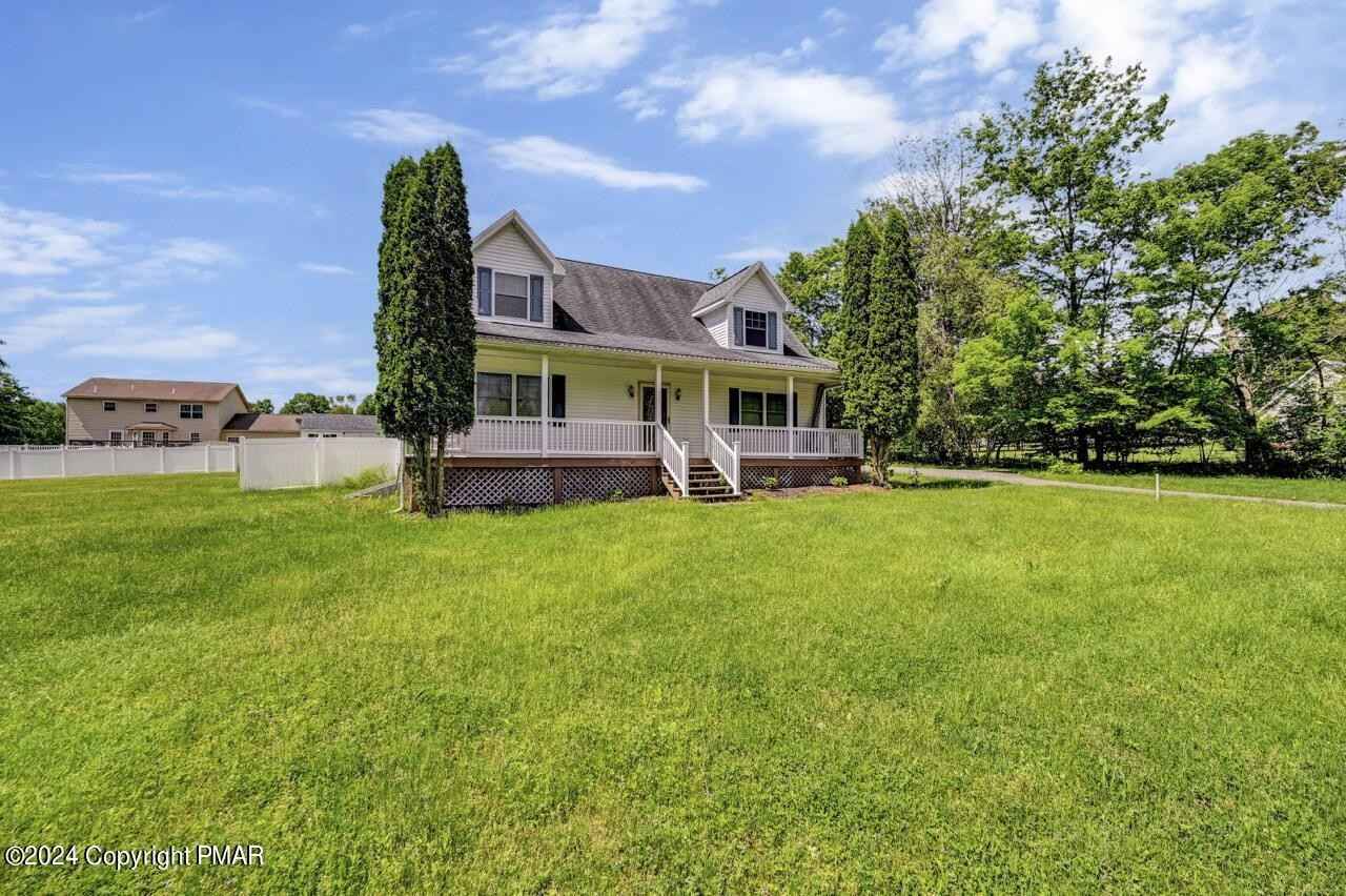 922 Meadowlark Dr  