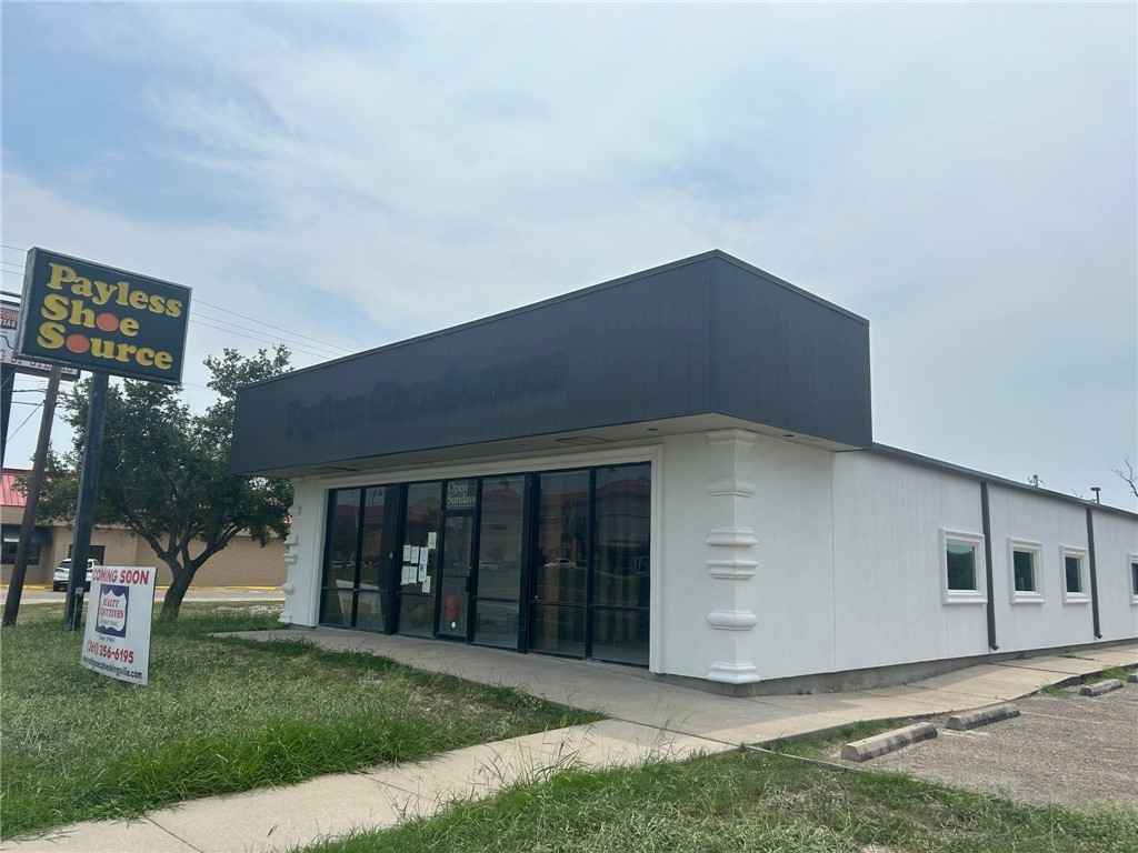 2121 S Brahma Blvd  
