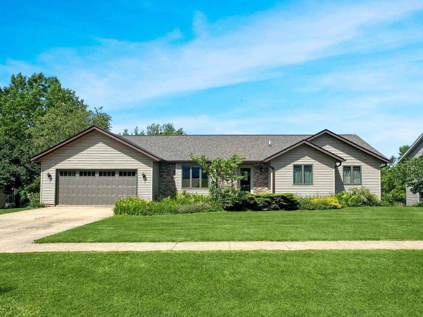 940 North Mesa Dr  