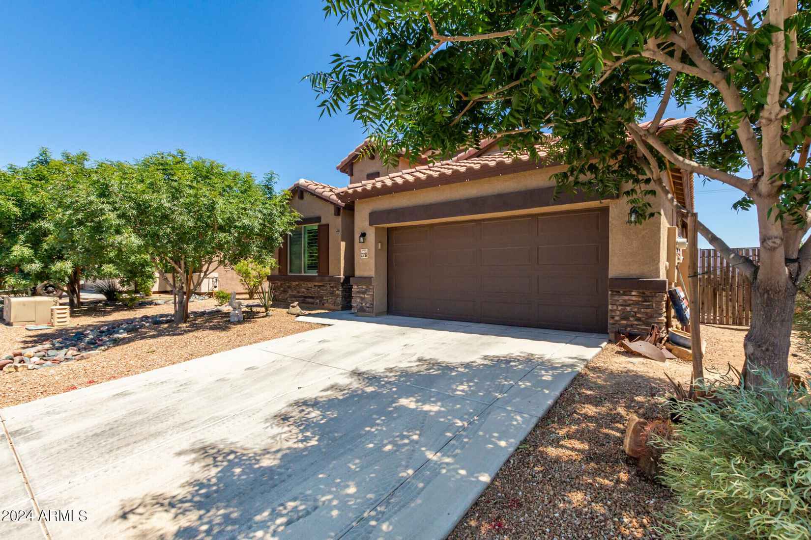 23767 W Magnolia Dr  