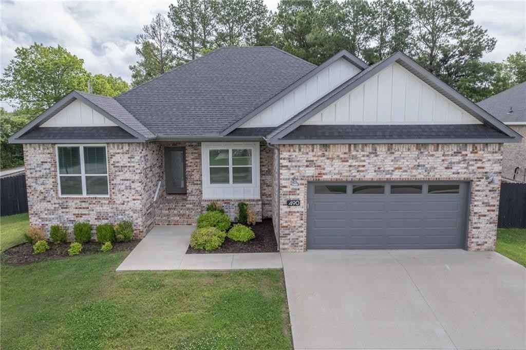 490 N Otoe  