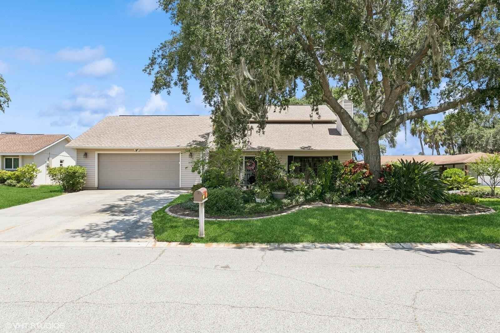 8006 Oak Dr  