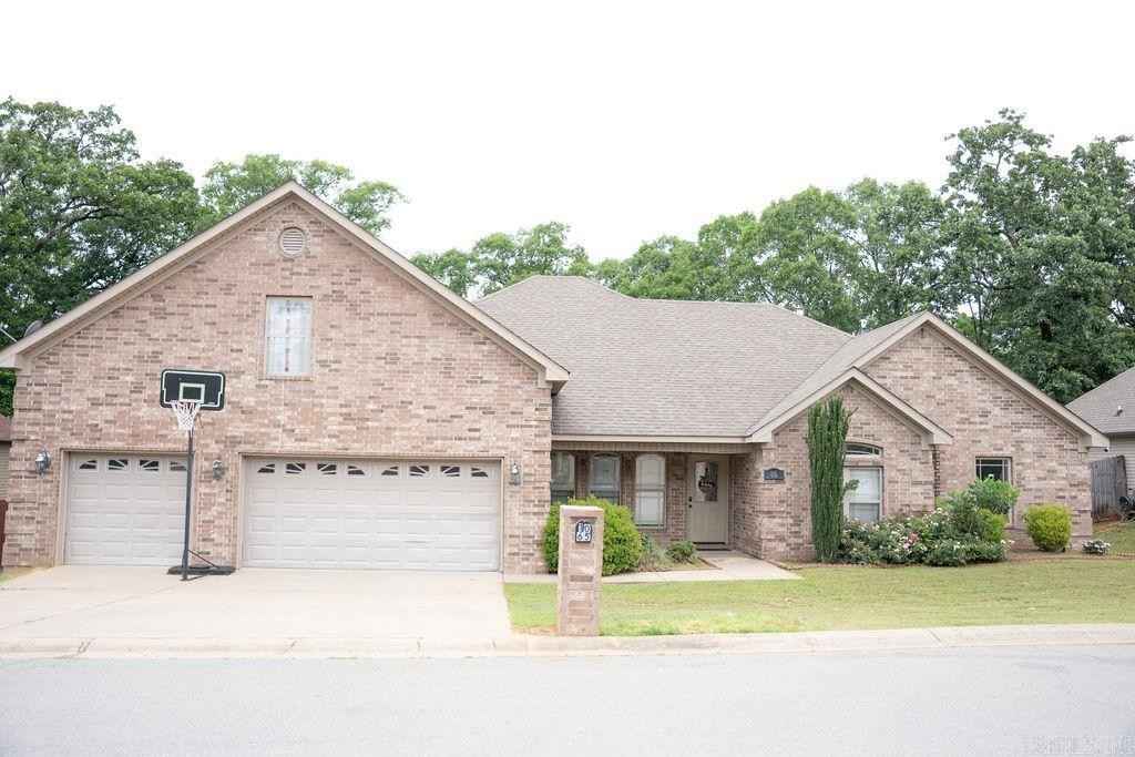 1065 Skyline Dr  