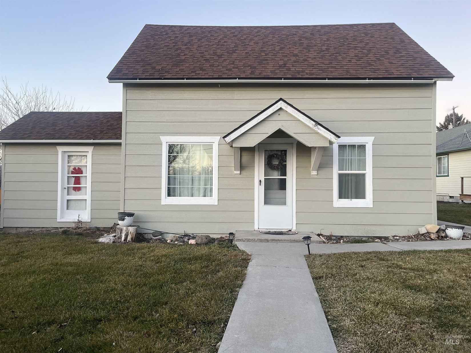 151 E South Ave  