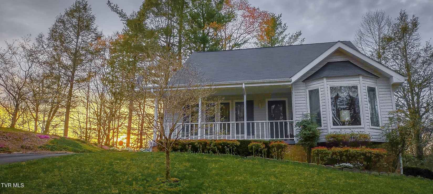 154 Cherokee Cir  