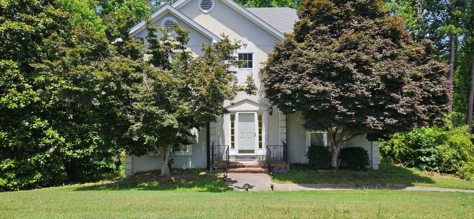 233 W AMELIA Dr  