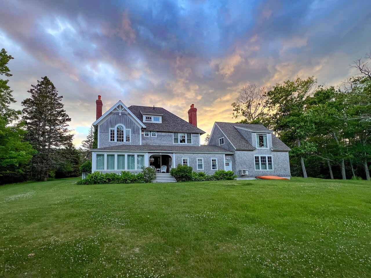 48 Oak Pt Rd  