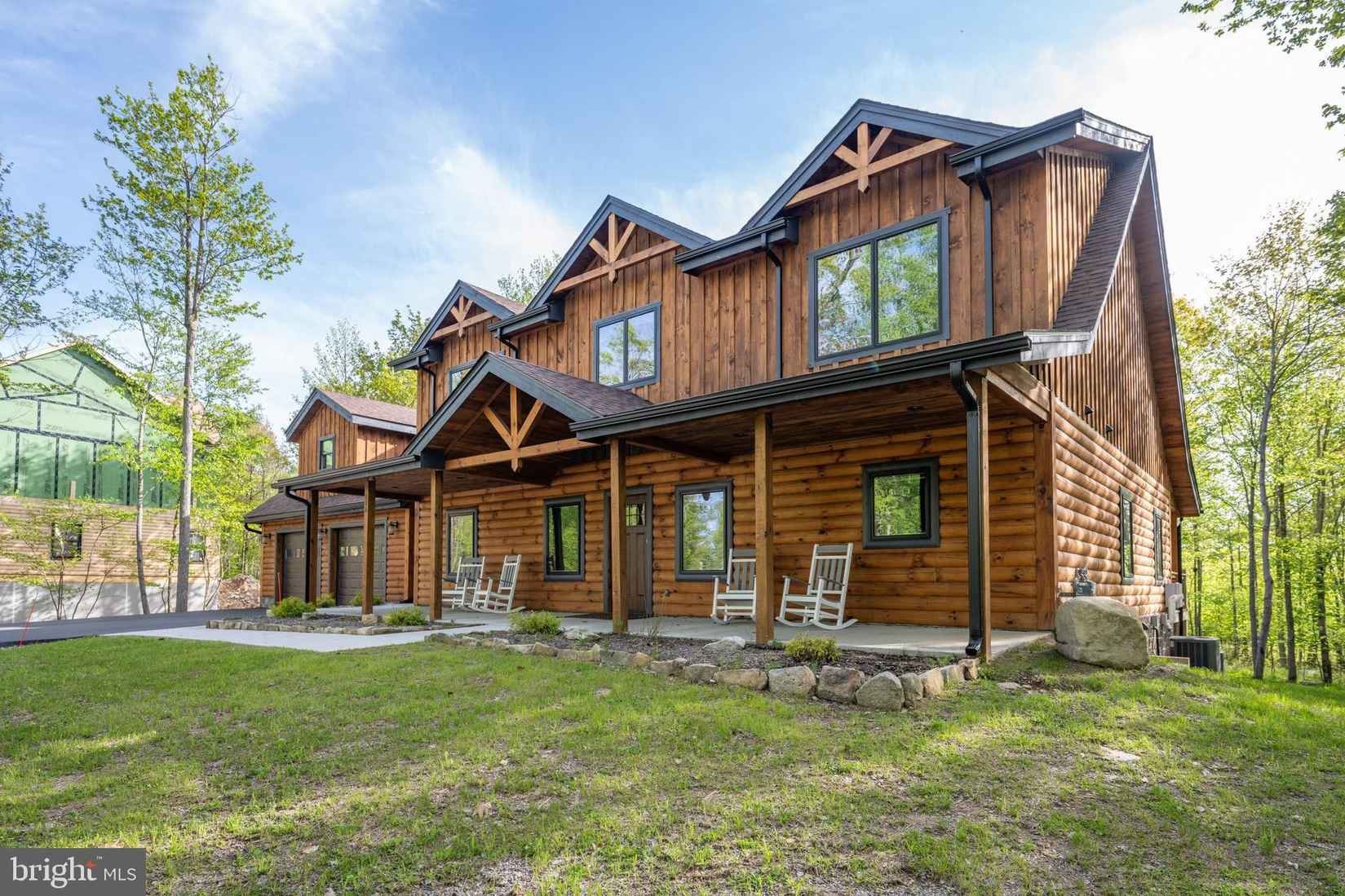 176 SUNDANCE Way  