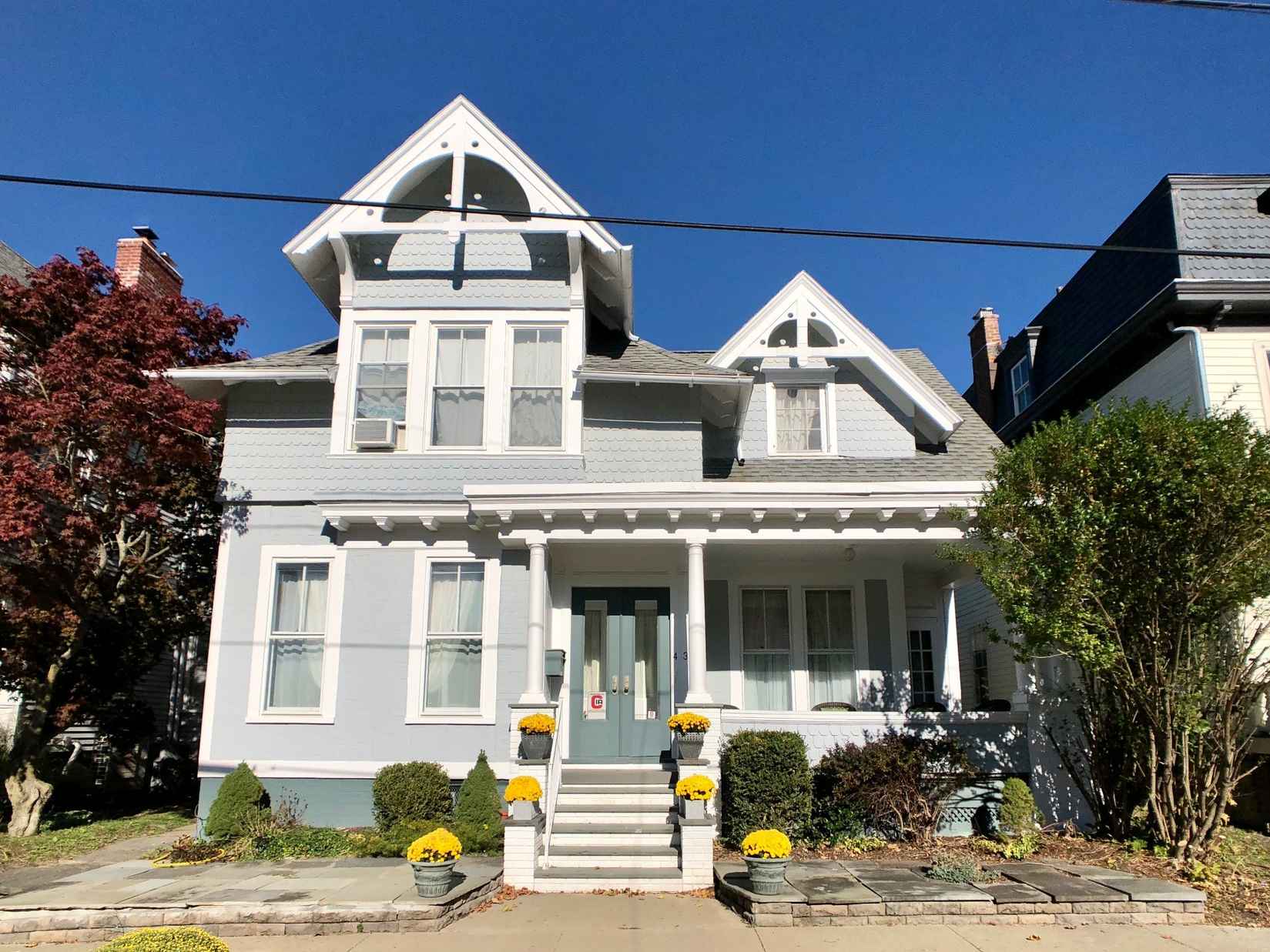 436-438 E Allen St  