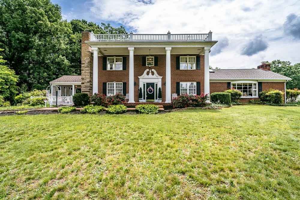 8217 SOUTH EAST Side HWY  