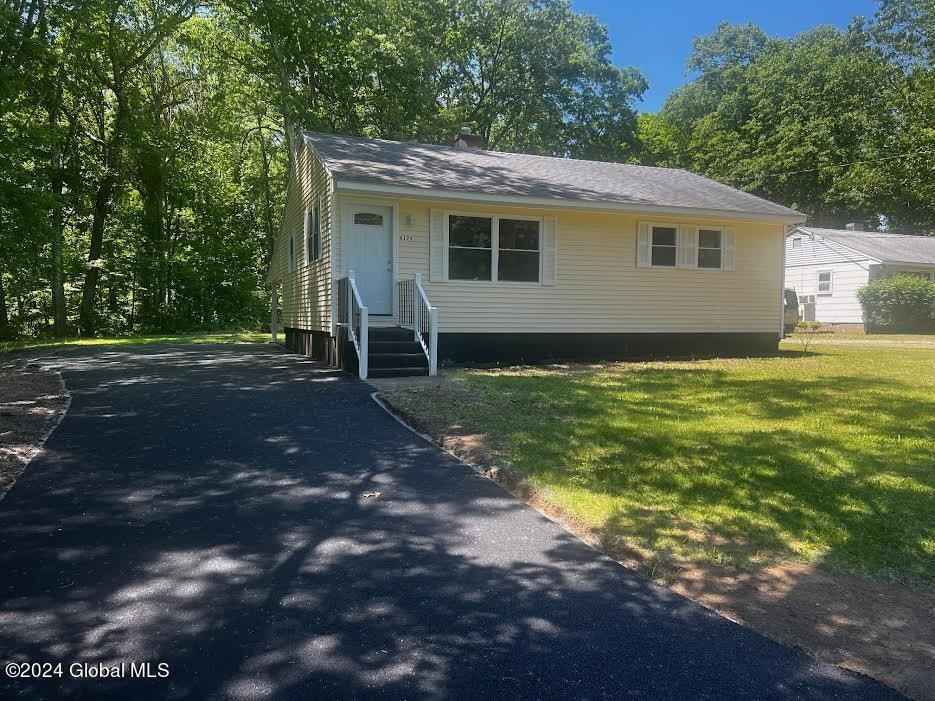6129 Johnston Rd  