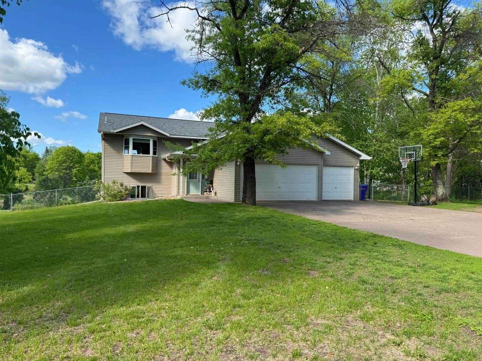 3229 Blueberry Ln  
