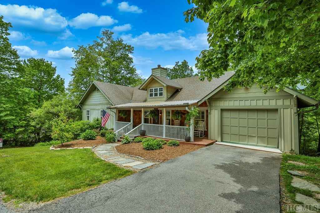 48 White Clover Ln  