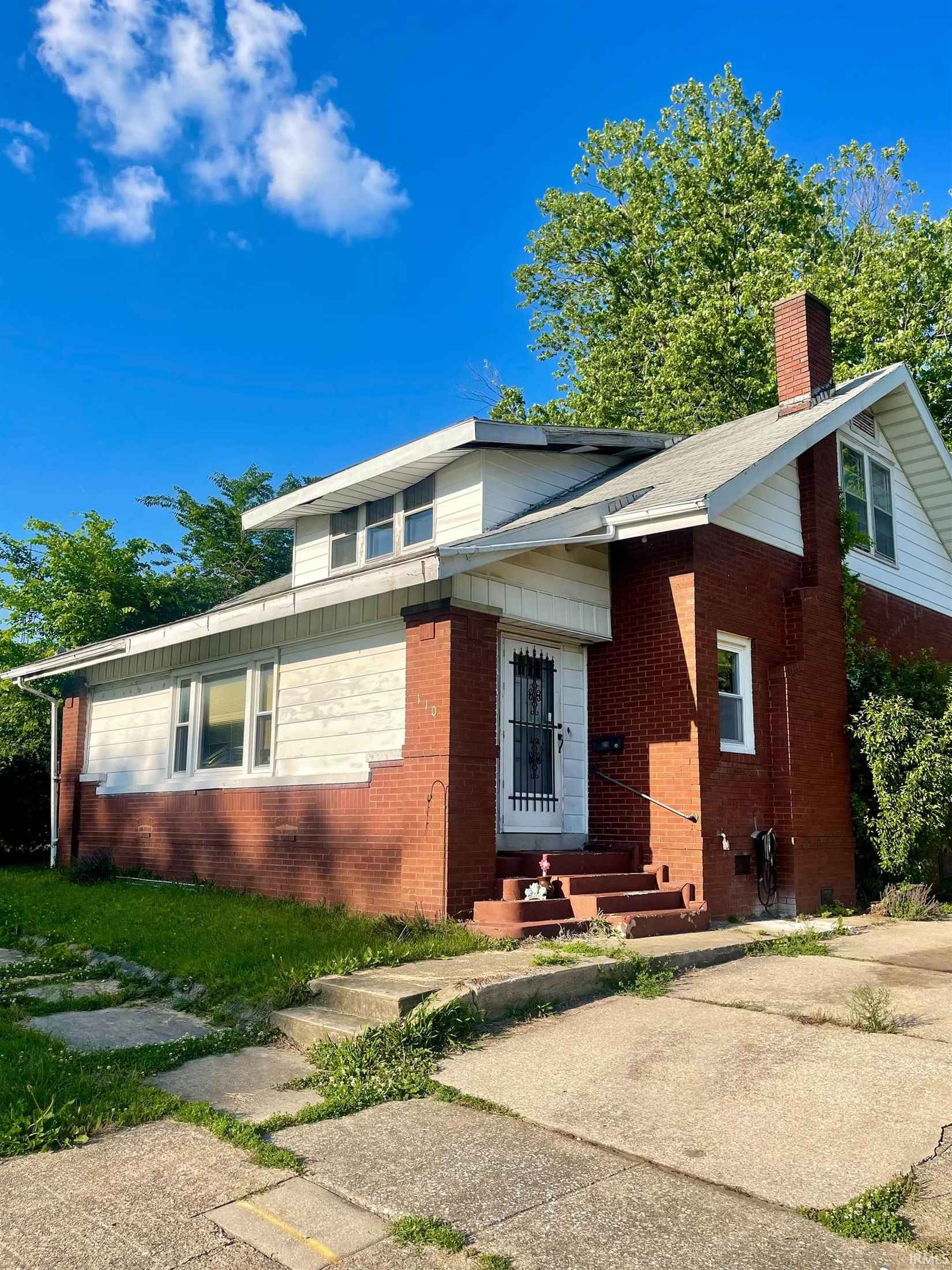 110 N Seminary St  
