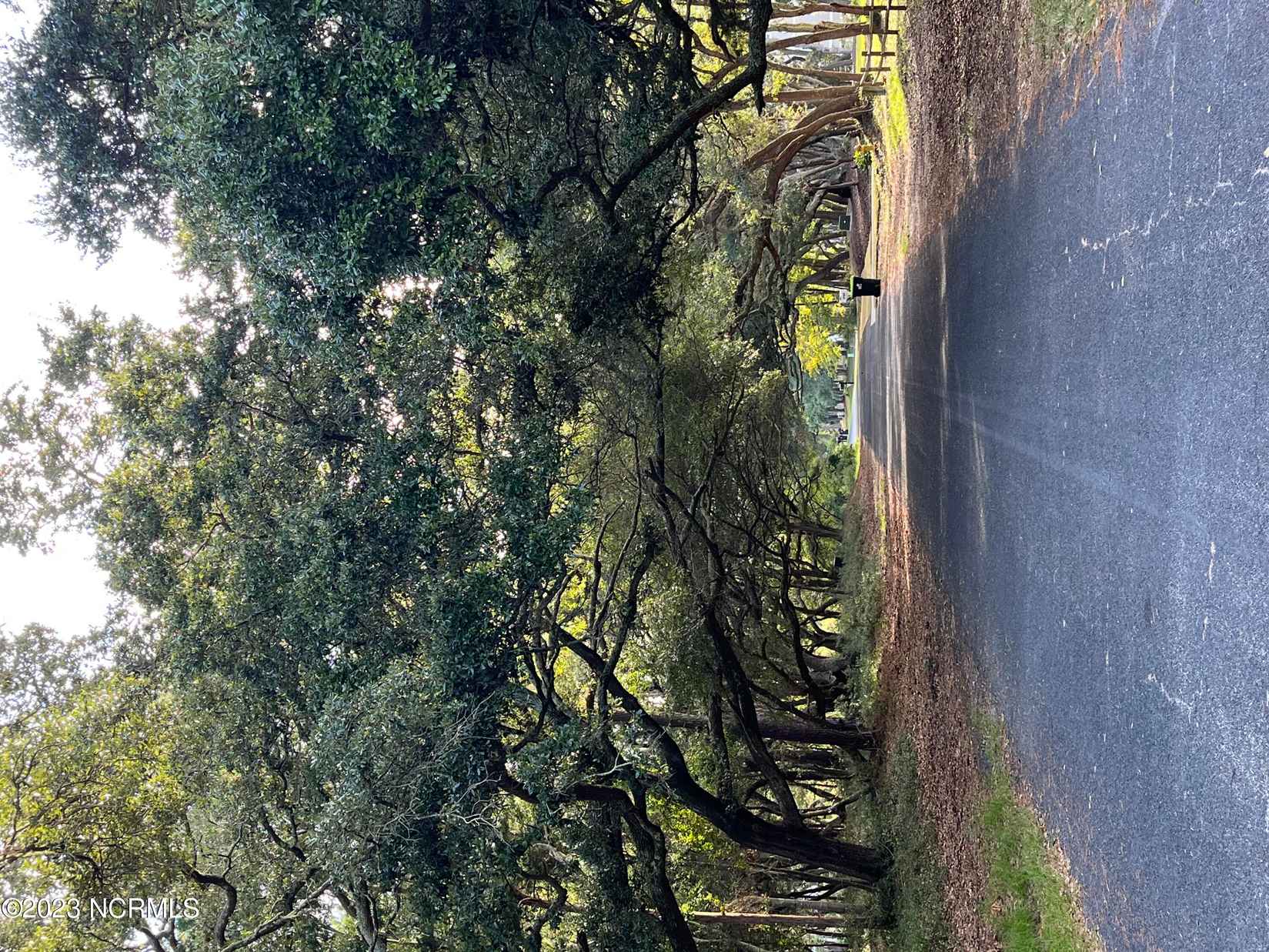 1 Windy Pt Rd  