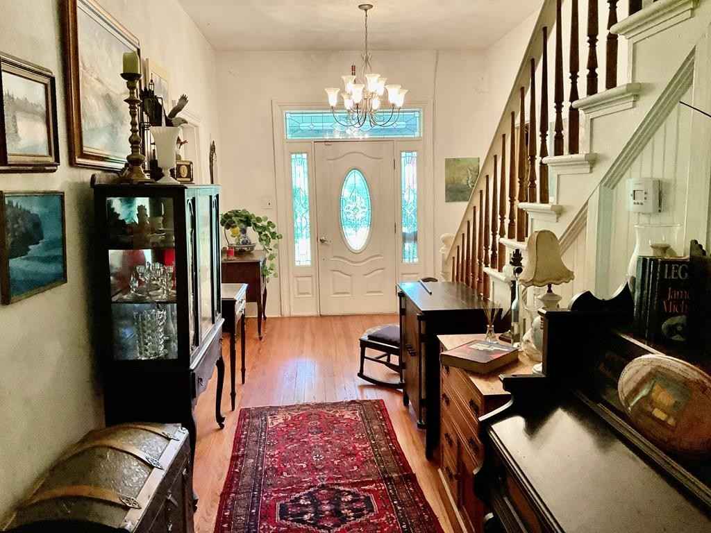 870 Old Buckingham  