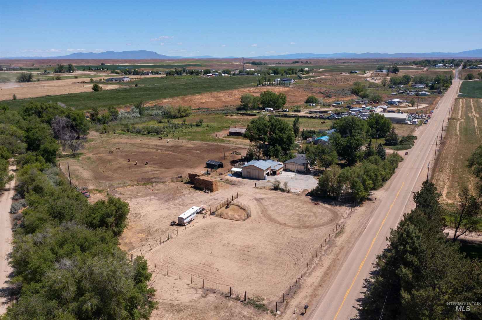 15388 Oasis Rd  