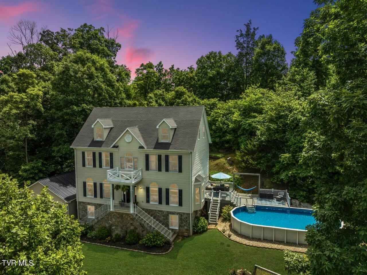 458 Hartmantown Rd  