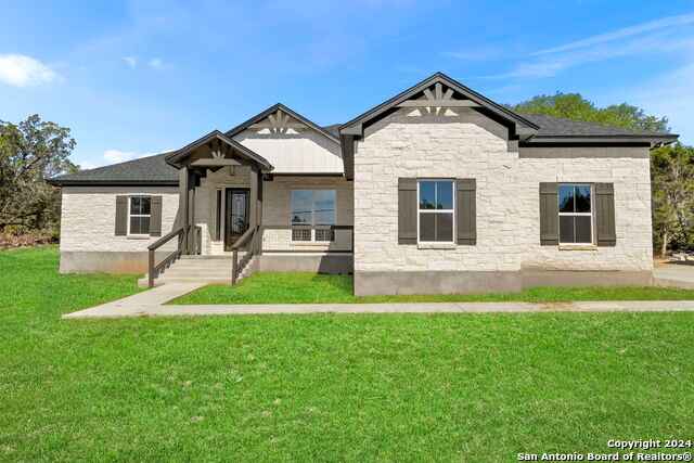 361 SE STALLION Spgs DR  