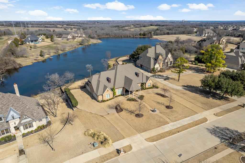 303 Eagles Crst Dr  