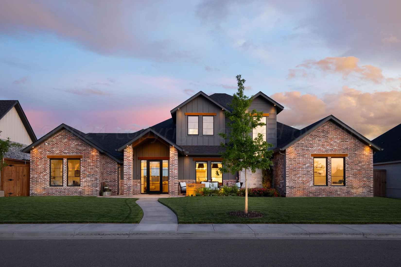 128 Lago Azul Dr  