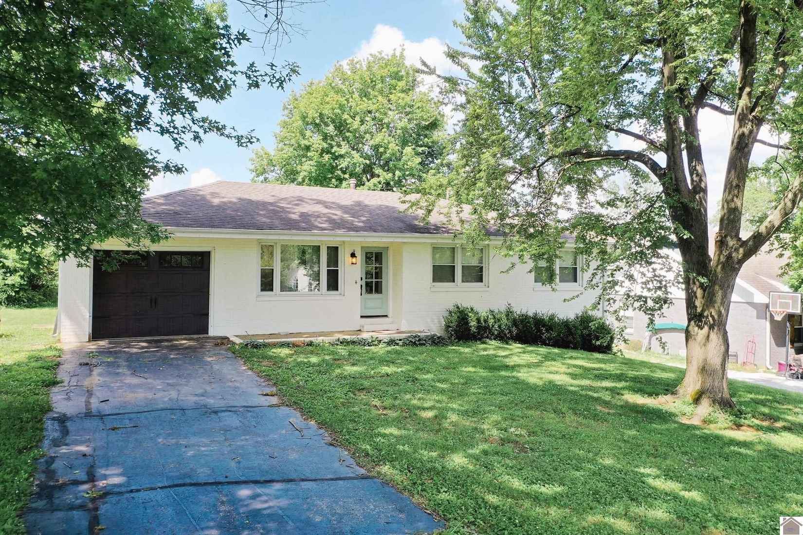 205 Cantrell Dr  