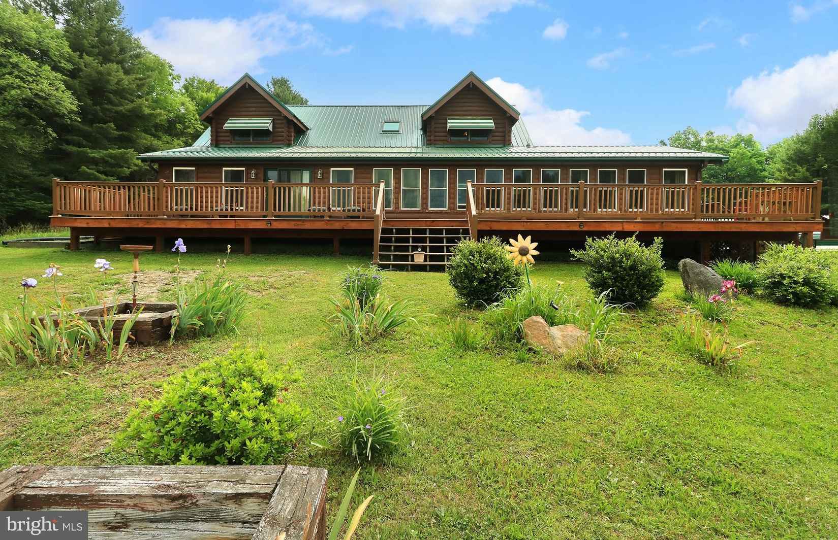 1398 1400 CALEDONIA Pike  