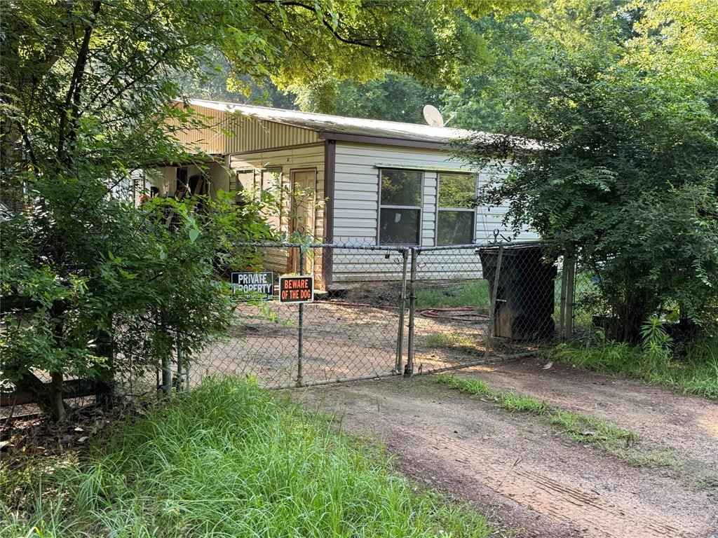 209 Fleetwood Dr  