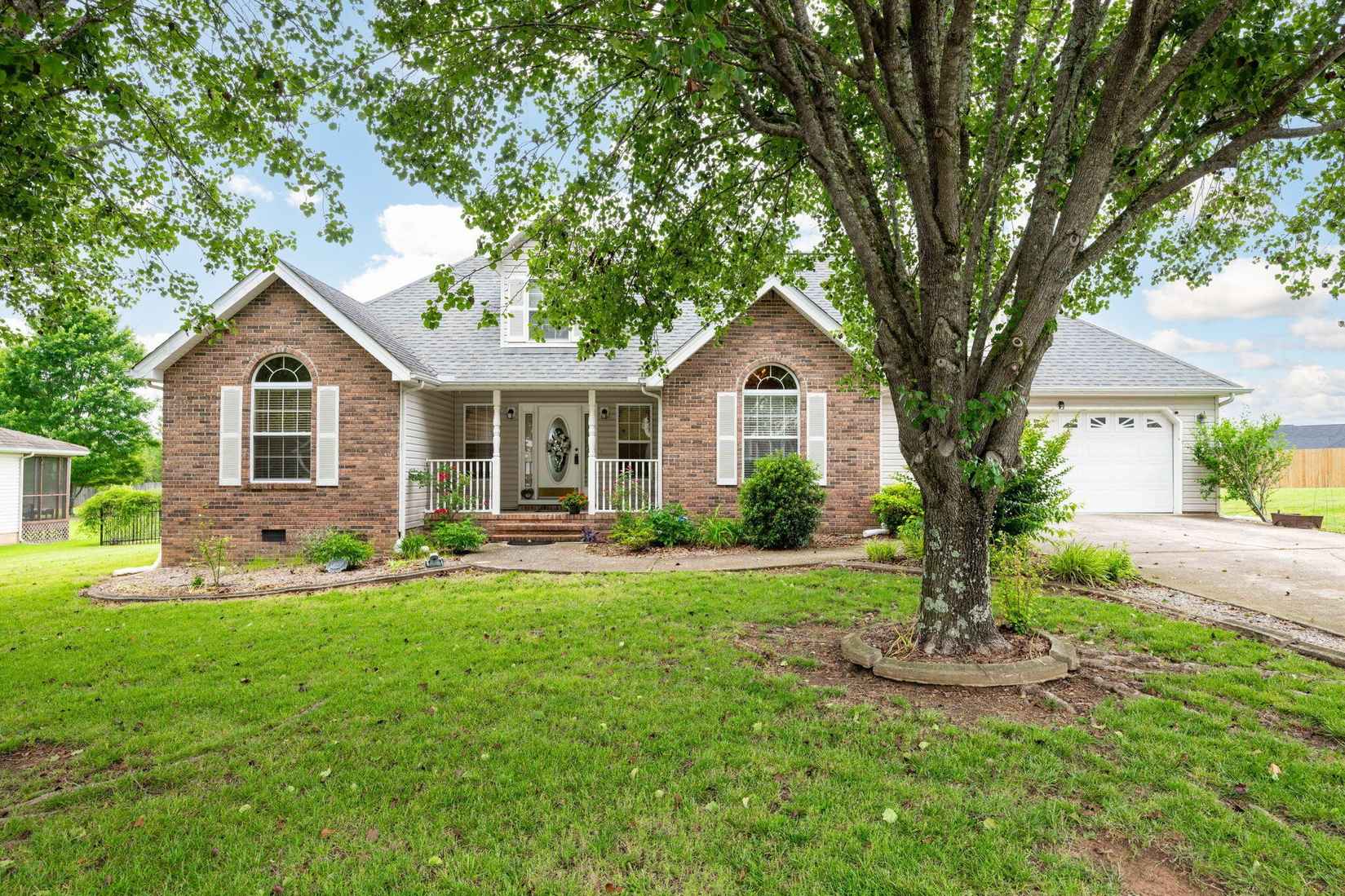 627 Cardinal Rd  