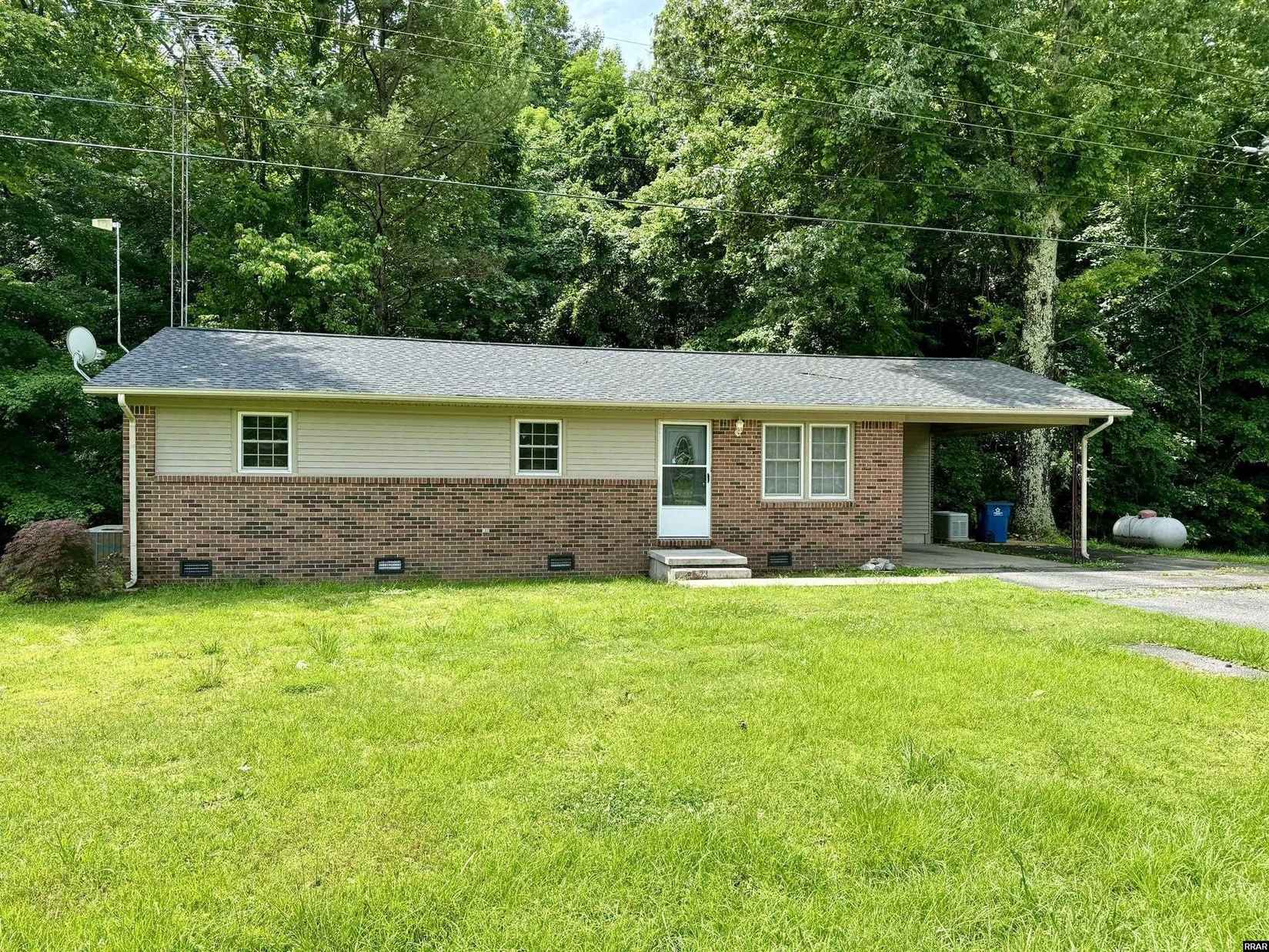 994 N Old Troy  