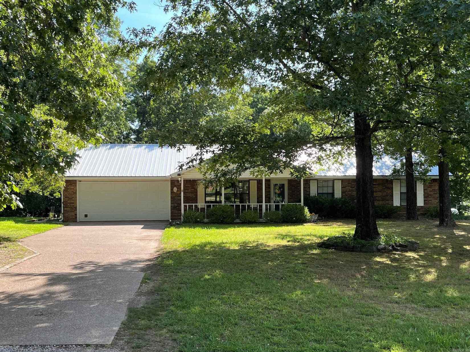 196 Wilcox Dr  