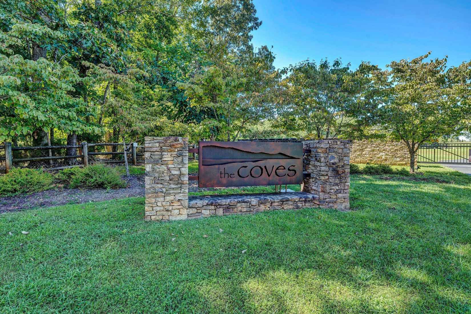 Lot 9 Cvs RD  