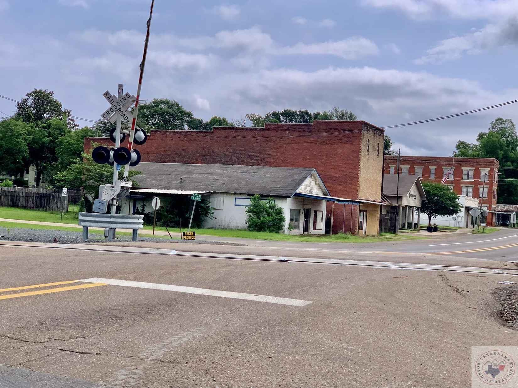 105 Main St  