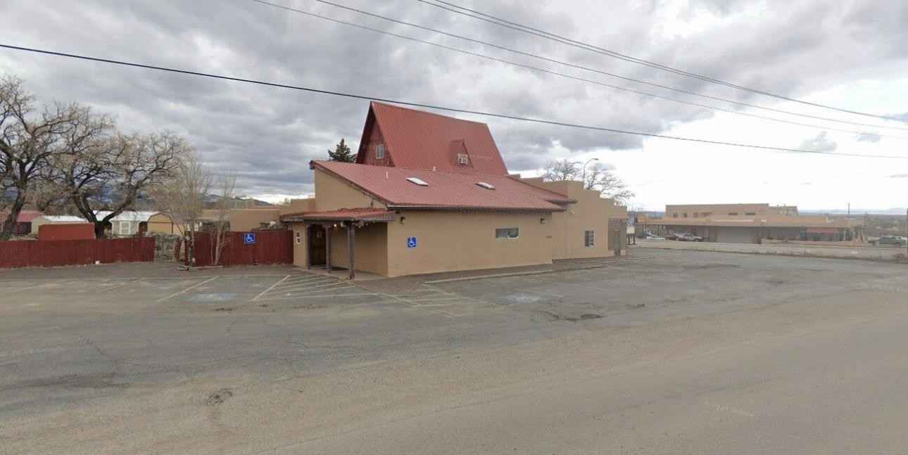 1401 Paseo del Pueblo Sur  
