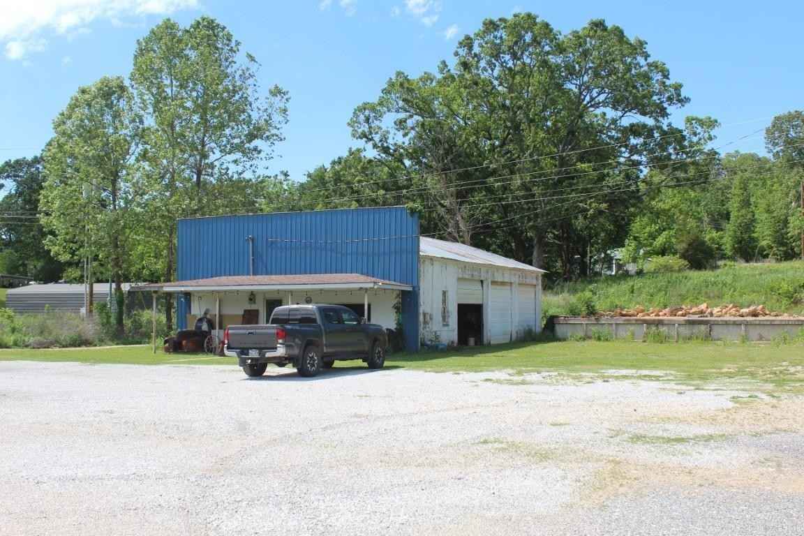 604 N Hwy 65  
