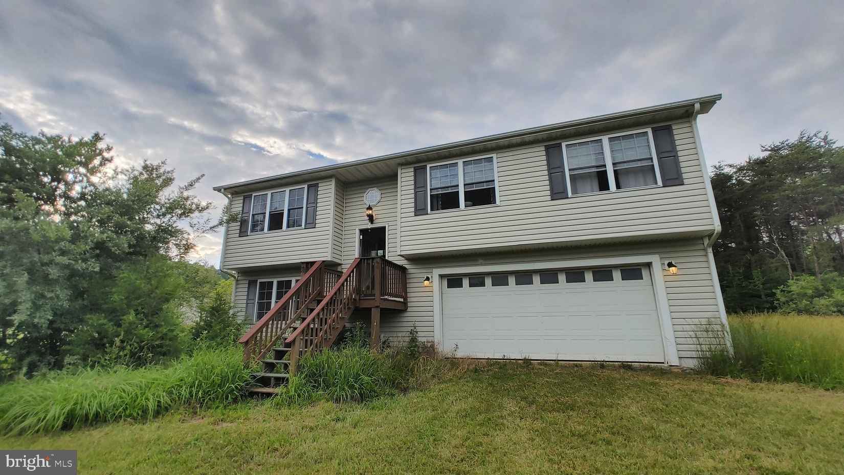 73 SNAKE EYES Ln  