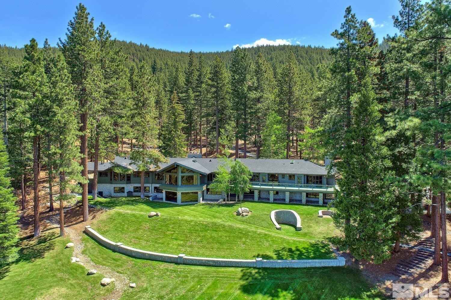 202 Pinetree  