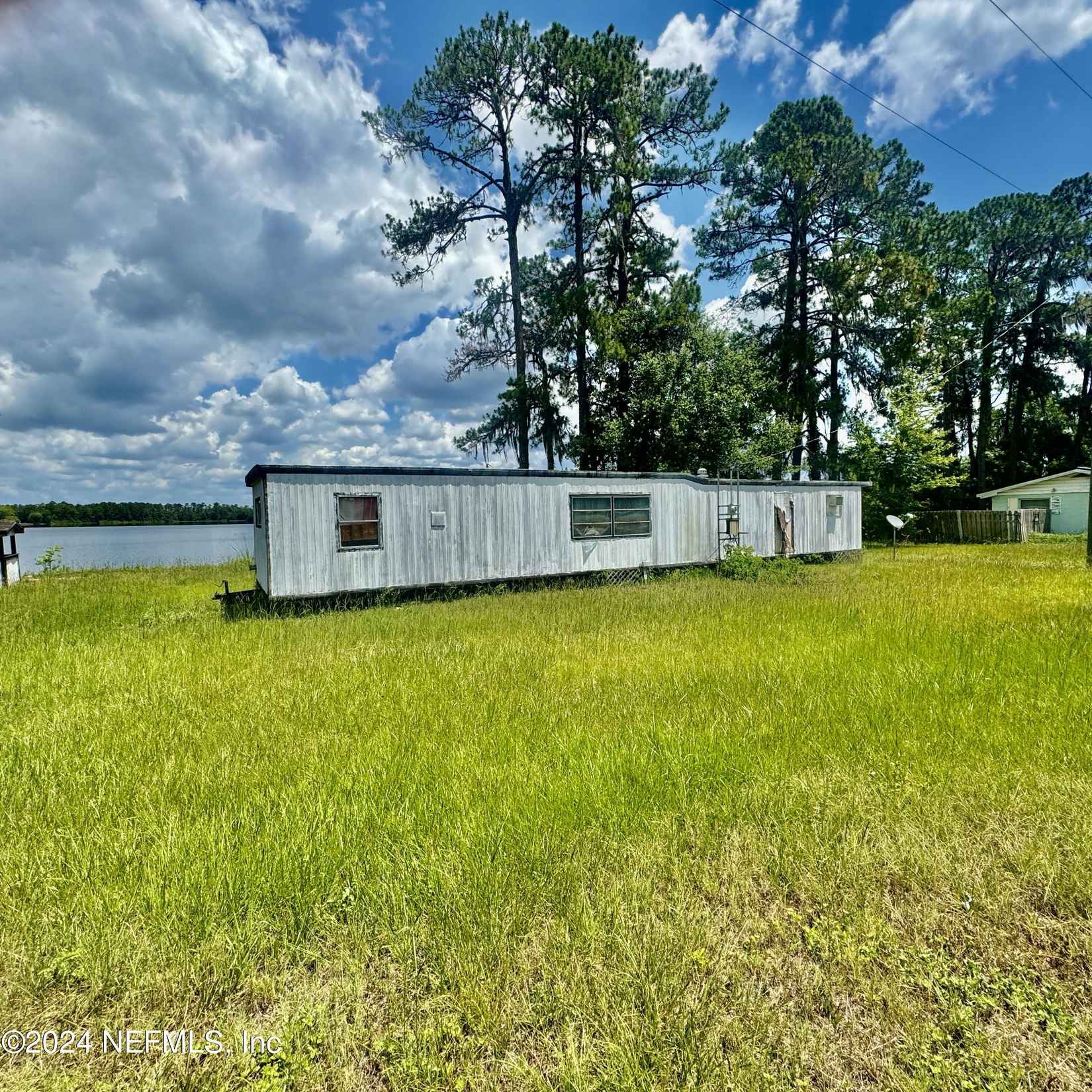 966 STATE Rd 20  