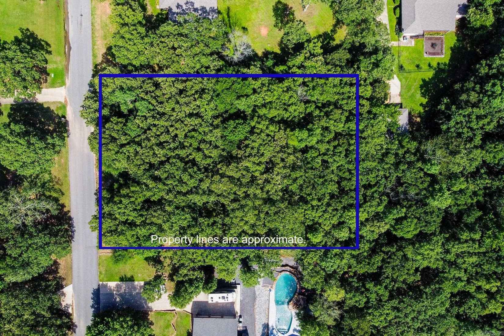 16 Wildwood Dr  