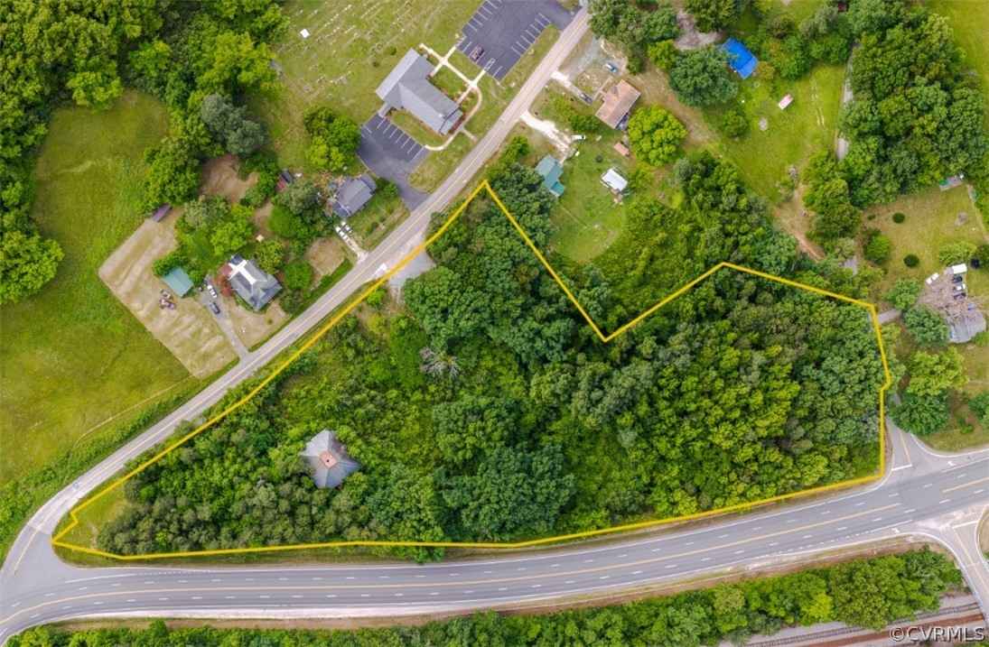 140 Green Bay Rd  