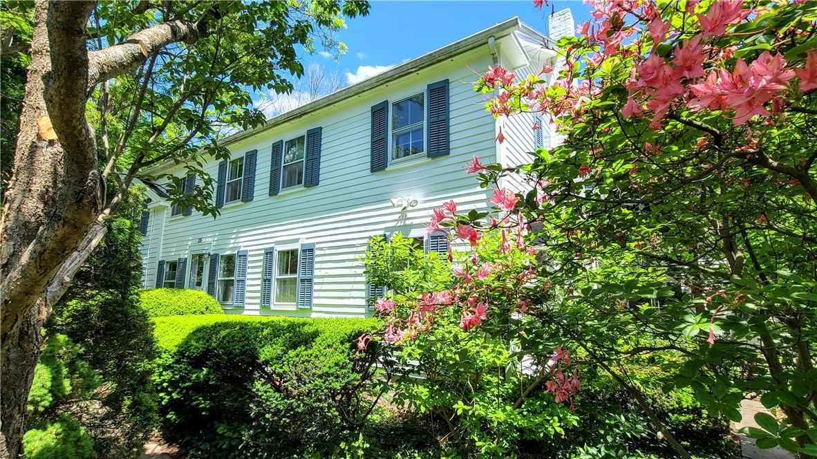 15 Sapsucker Woods Rd  