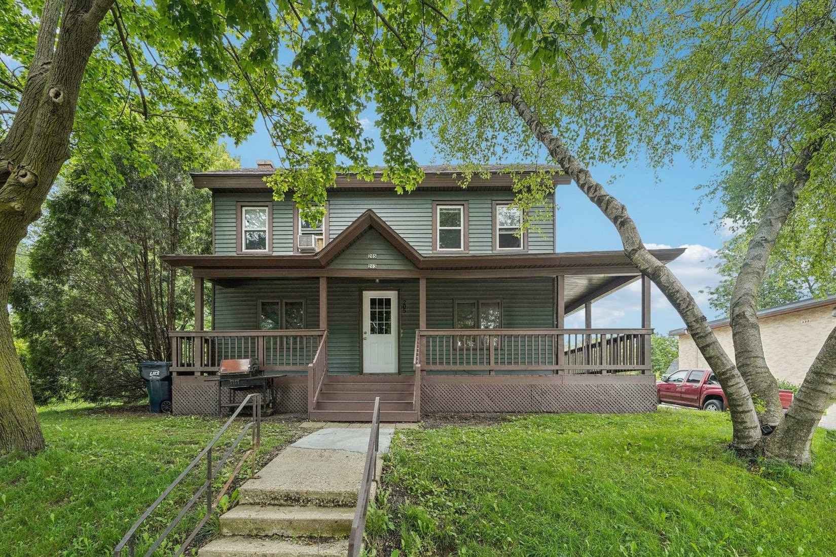 203-205 E Main St  