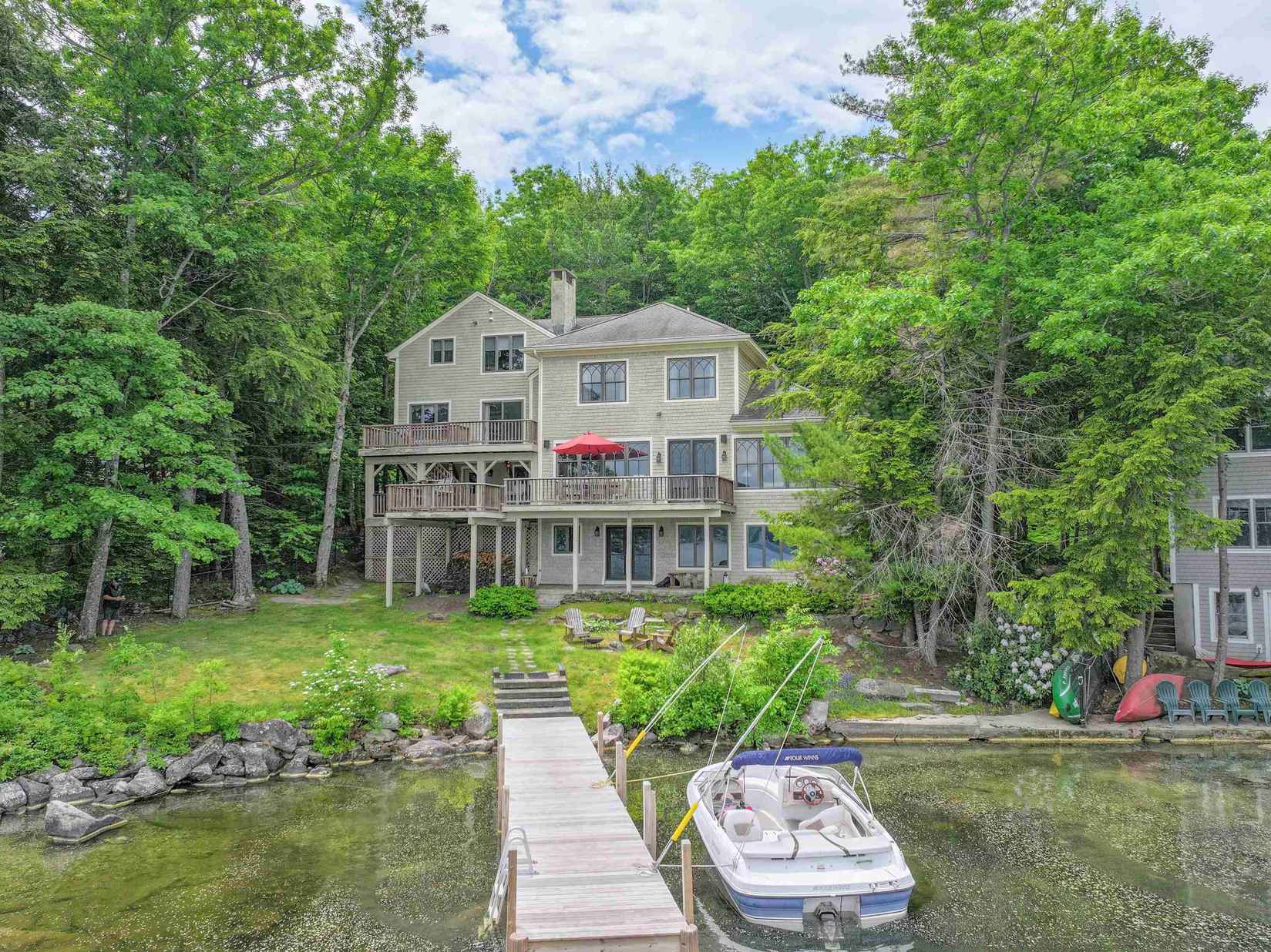 78 Garnet St  