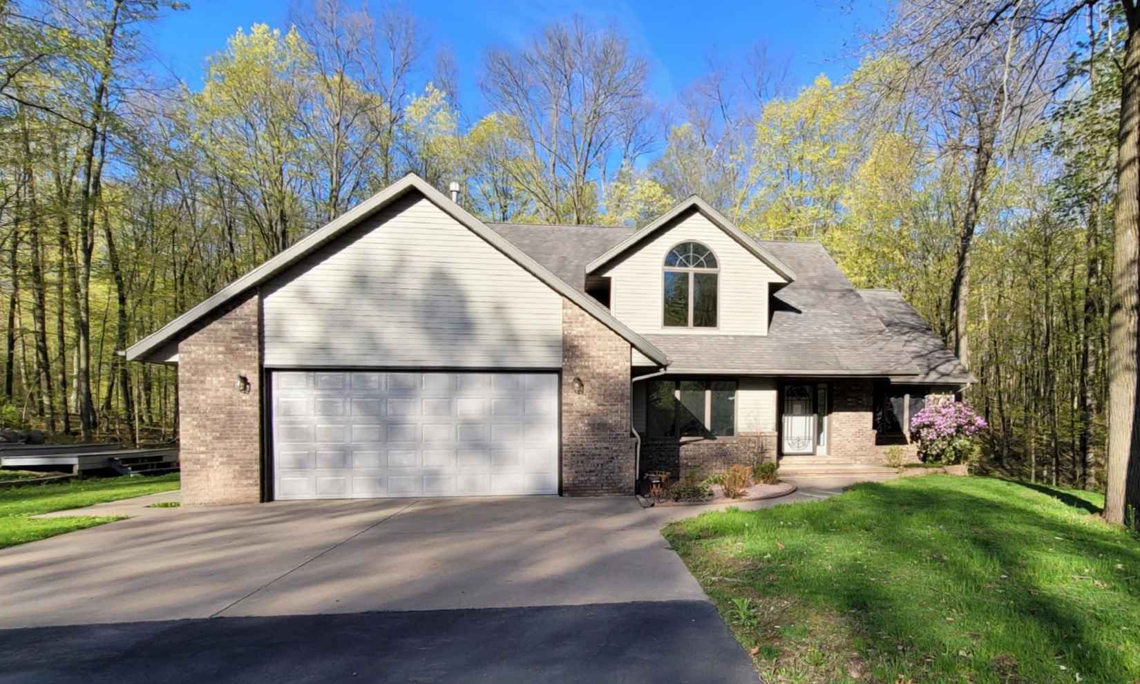223877 Laurie Ann Ln  