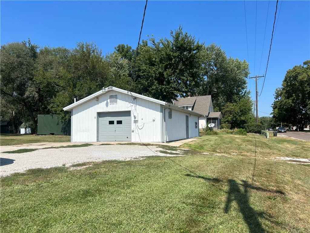 302 Port Arthur Rd  