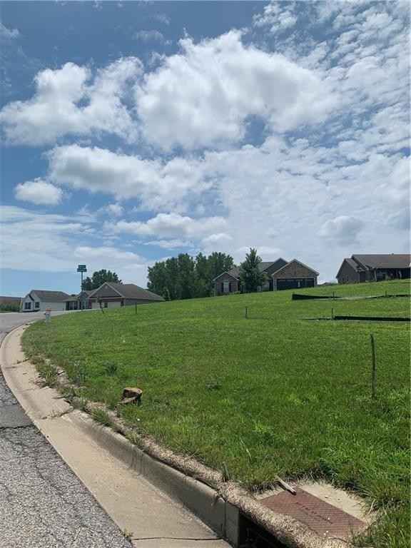 2713 Meadow Rdg Dr  