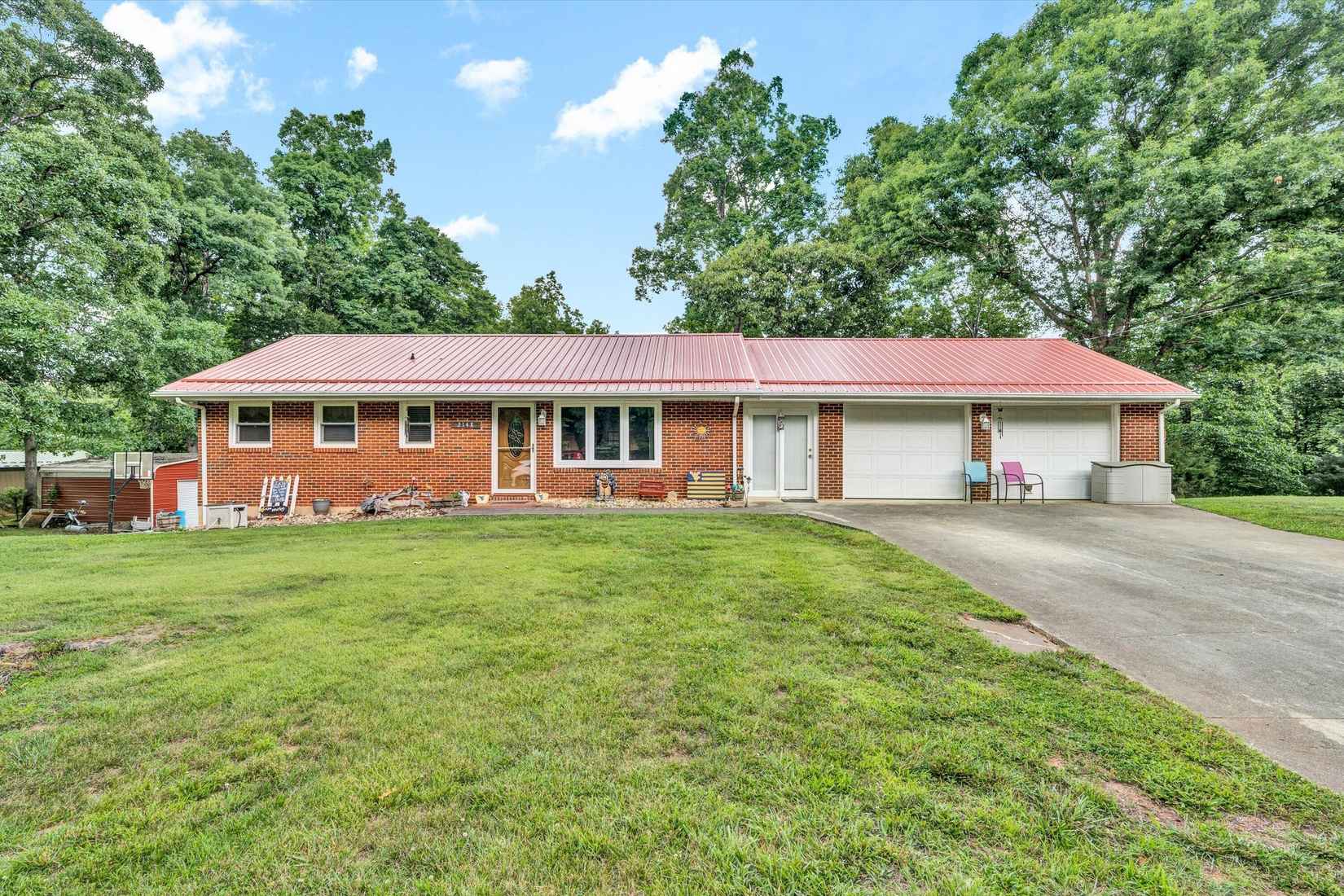 2148 Thomason Ln  