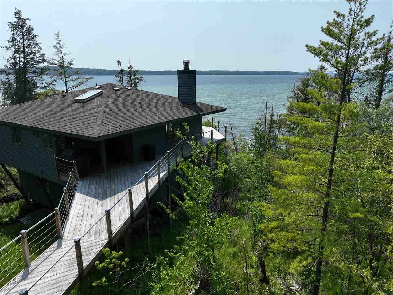 03096 Springwater Bch  